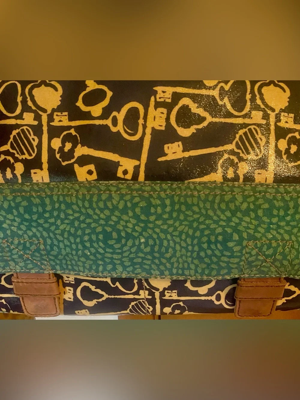 Fossil Vintage Key-Per Coated Canvas Messenger Bag Gold Skeletal Key Print